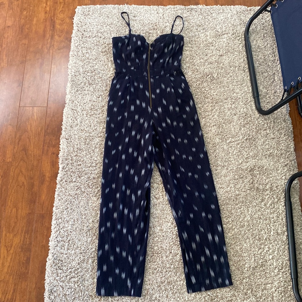Size 0 Anthropologie zip up jumper new with tags!